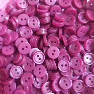 Nút nhựa 2 lỗ , size 8 mm (50 nút/5k)