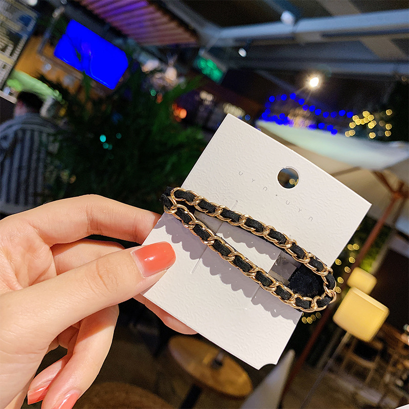 Kẹp tóc chuỗi xích đen đính ngọc trai phong cách retro thời trang