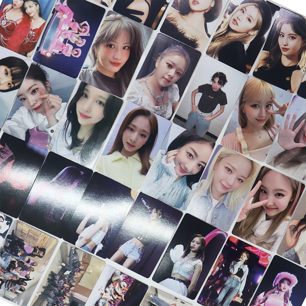 Hộp 55 Tấm Thẻ Ảnh Nhóm Nhạc TWICE 4Th World Tour