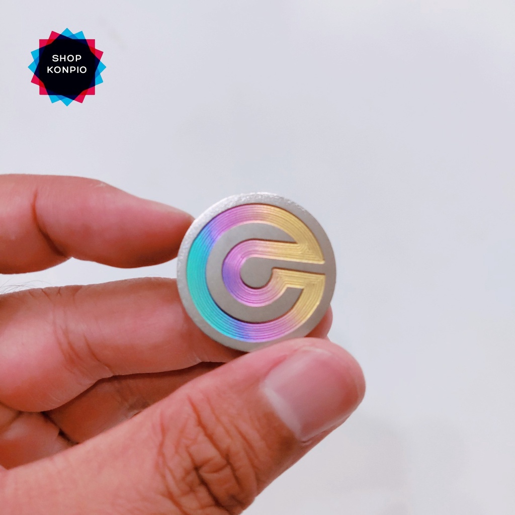 Tem Logo Titan Tròn Đường Kính 2.9 Cm Có Keo 3M