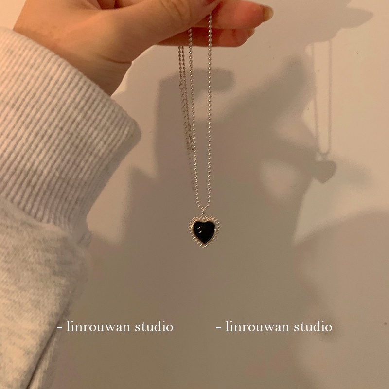 Vòng cổ màu đen theo phong cách retro Hàn Quốc