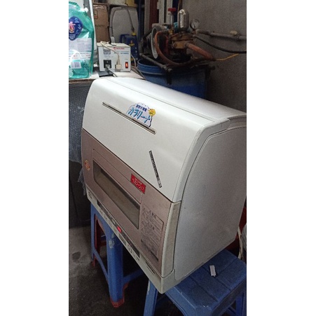 Máy rửa, sấy khô bát đĩa Toshiba