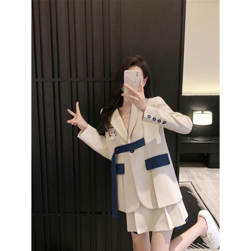 Bộ Áo Khoác + Chân Váy Ngắn Phối Màu Tương Phản Thời Trang Thu Đông Màu Sắc