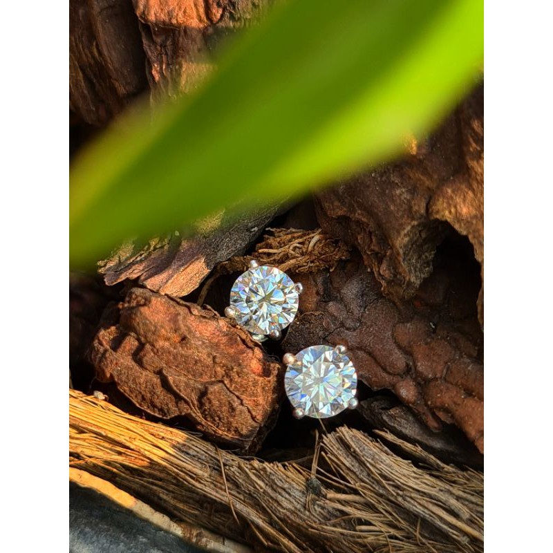 1 chiếc💥 Bông tai Moissanite 3li đến 6li. ĐẸP LUNG LINH. Ổ bạc ta, XI BẠCH KIM miễn phí. Nước D, Full kiểm nghiệm đầu đủ