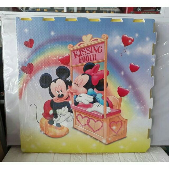 Bộ 4 miếng thảm xốp hoạt hình Mickey kt 60x60