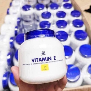 Kem vitamin e thái nắp xanh
