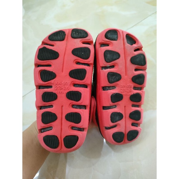 Dép bé trai thanh lý