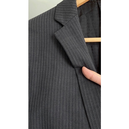 Blazer có đệm vai formal đen sọc thời trang