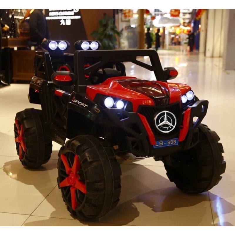 Ô tô điện trẻ em mẫu địa hình siêu khủng Mercedes LB688