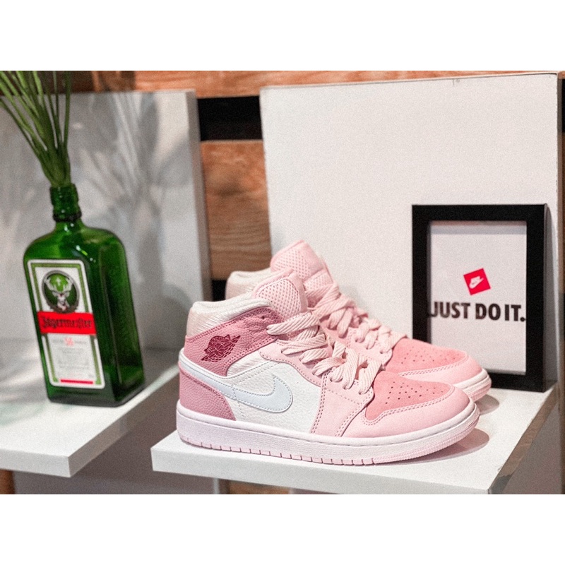 Giày thể thao- Jordan 1 Digital pink