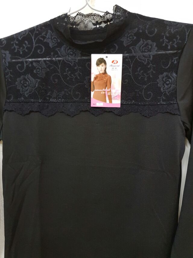 Áo cổ 5 phân phối ren