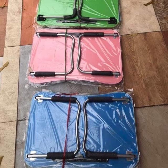 BÀN HỌC CÓ KHE CẮM IPAD THÔNG MINH