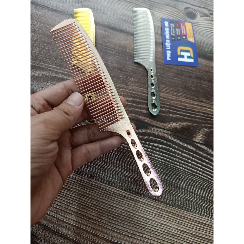 Lược cắt tóc nam nhôm