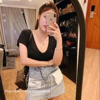 Áo croptop cổ tim ôm body