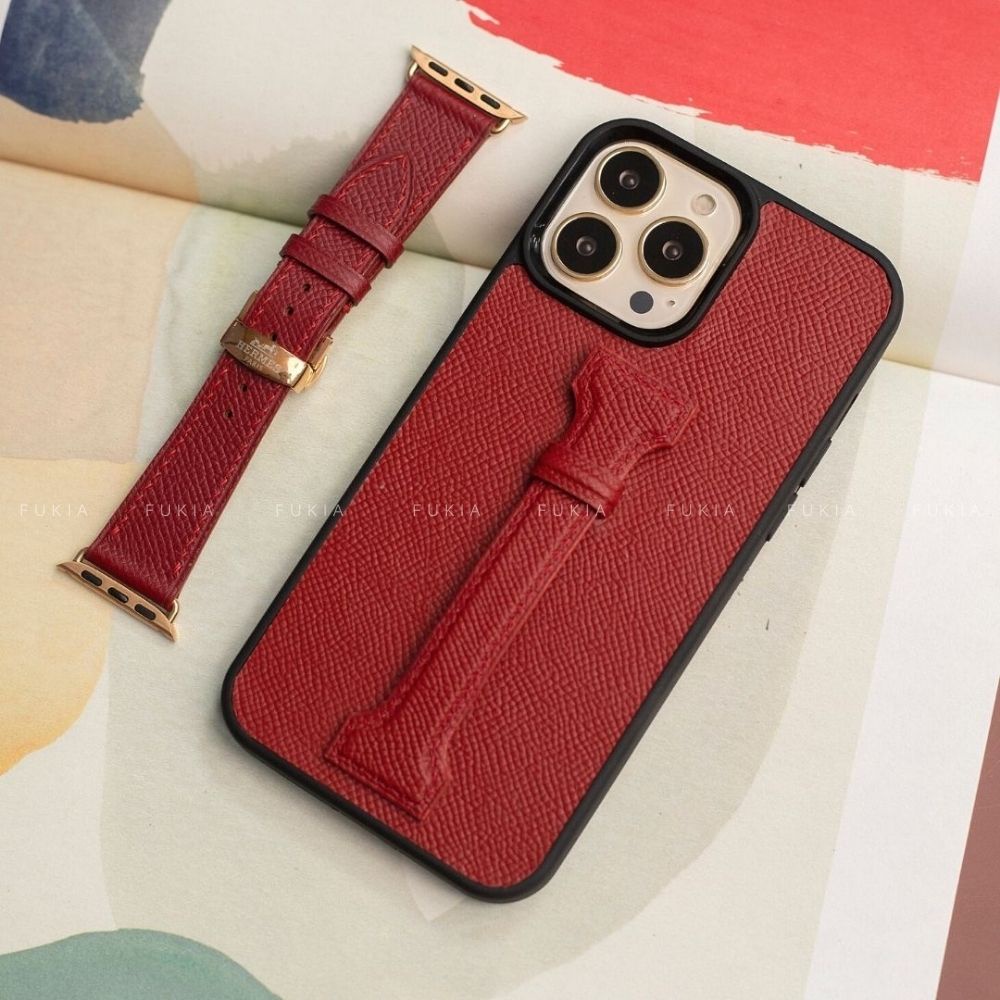 Ốp da thủ công viền đen Epsom Hand Strap cho IPhone 14/14Plus/14Pro/14Promax/13/13Pro/13Promax/12/12Pro/12Promax ODTC146