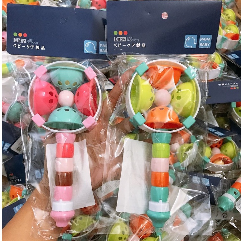 Xúc xắc cầm tay và còi thổi 2in1 Papa Toy  cho bé