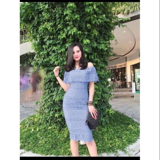 Đầm body bẹt vai ren