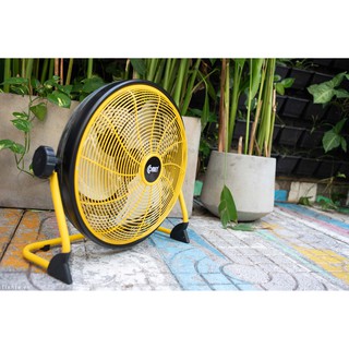 Quạt Sạc Comet CRF1112