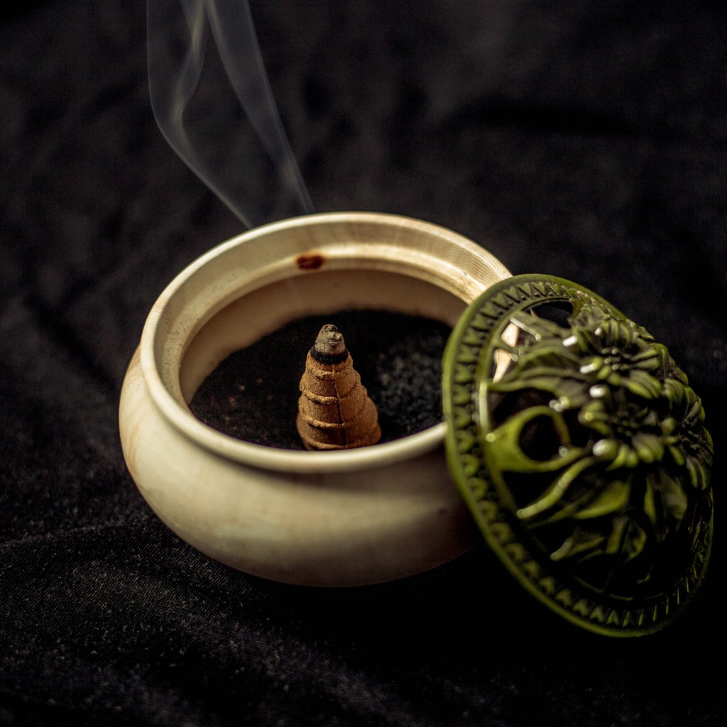 Nụ trầm hương tự nhiên 100% - Trầm Lộc Phát - LOẠI 1 (10 viên/hộp ) | BigBuy360 - bigbuy360.vn