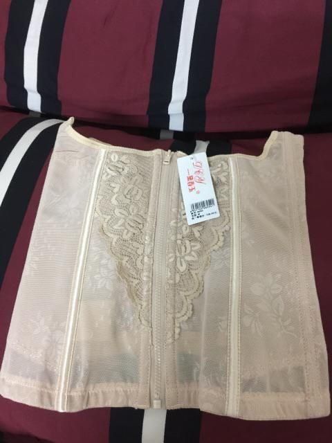 Gen kéo khóa định hình có thanh chống gập cuộn