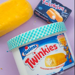 Twinkie pie 🍞🍞🍞(DIY CLAY SLIME)