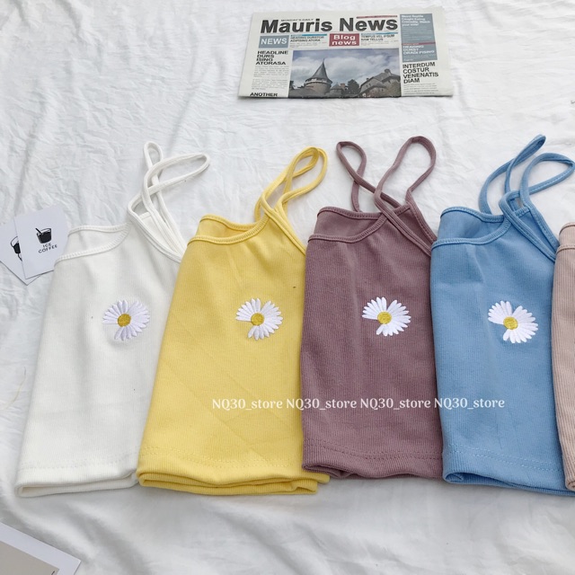 [Mã FAMAYWA giảm 10K đơn 50K] Áo Croptop 2 Dây NQ30 Thêu Hoa Cúc Nữ Ullzang | BigBuy360 - bigbuy360.vn