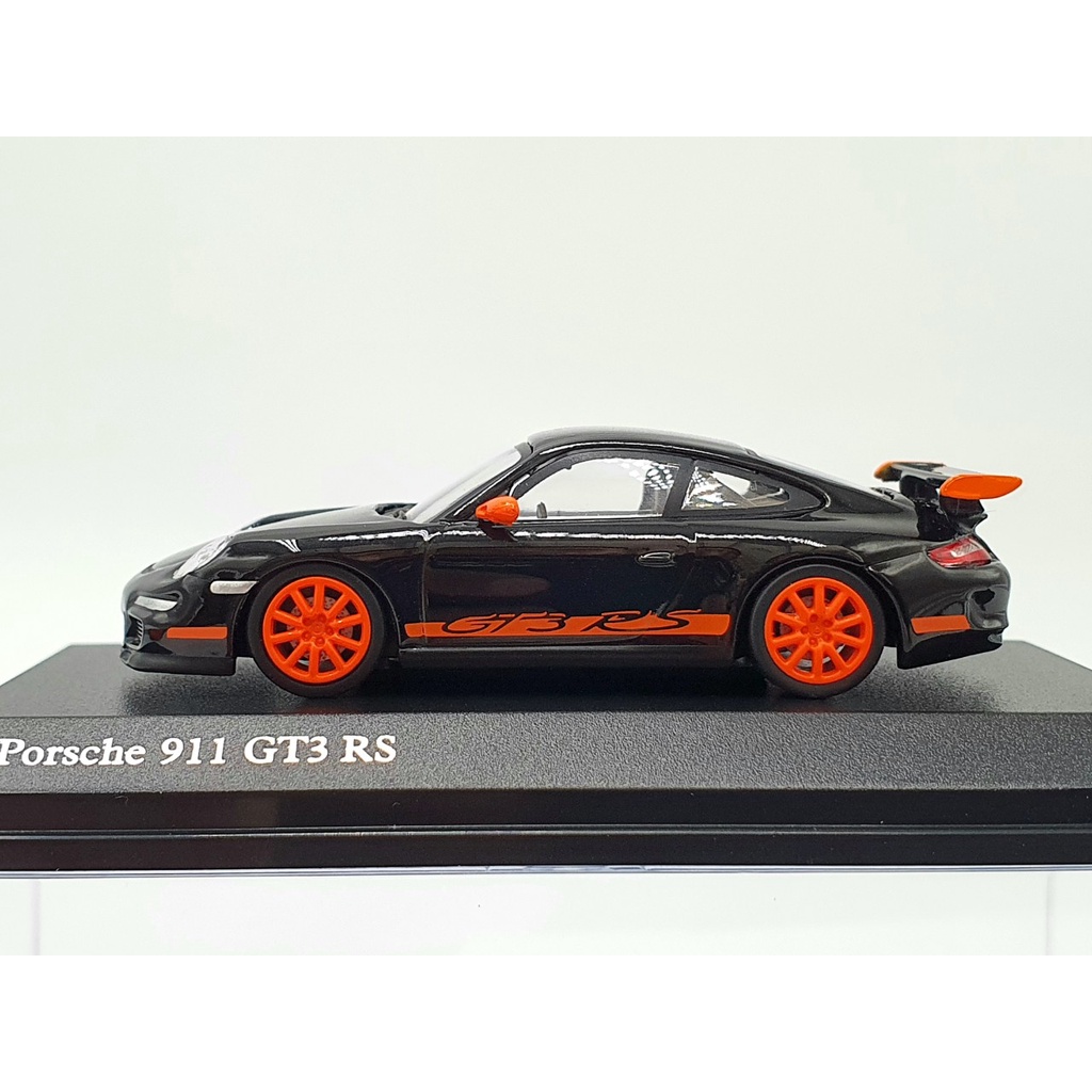 Xe Mô Hình Porsche 911 GT3 RS 2006 1:64 Minichamps