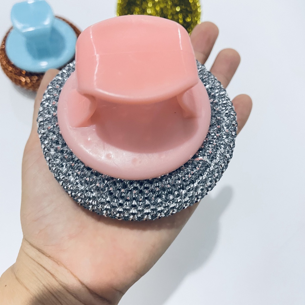 Miếng nhôm chà nồi có tay cầm bằng nhựa