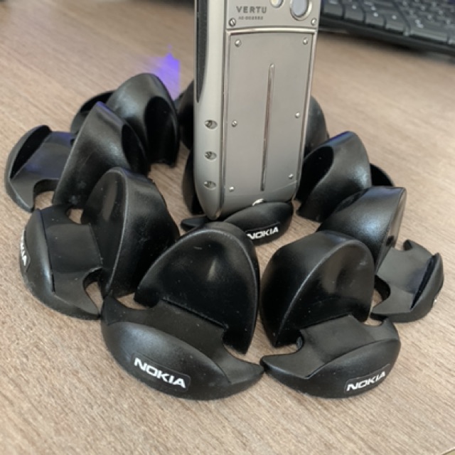 Dock Trưng bày điện thoại Nokia và sản phẩm khác - Phụ kiện điện thoại. | BigBuy360 - bigbuy360.vn
