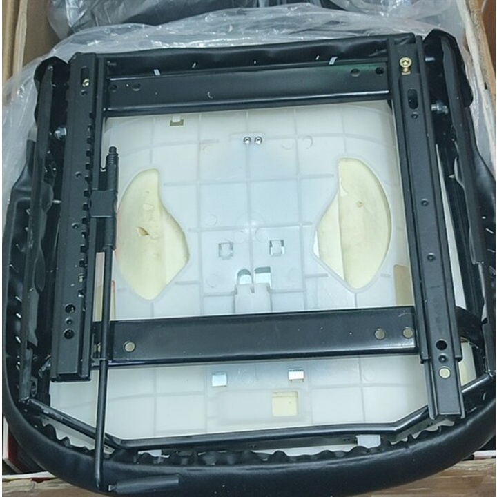 PHỤ TÙNG XE NÂNG-GHẾ NGỒI XE NÂNG H24C6-80001-SEAT FORKLIFT FOR TOYOTA/TCM/KOMATSU/MITSUBISHI 3EB-50-51215