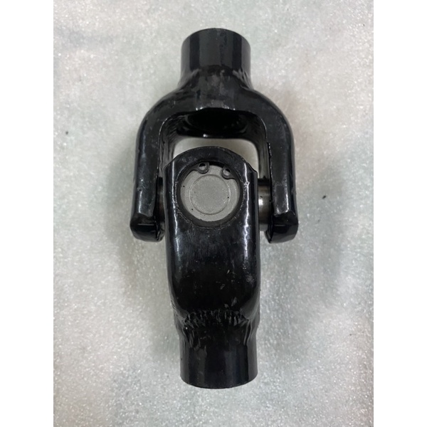 Khớp máy chữ thập,cốt 17li, nối từ máy vào số oto,1 đầu 6 răng lỗ 17li,1đầu 18 răng lỗ 19li,dùng máy 100cc,110cc,125cc