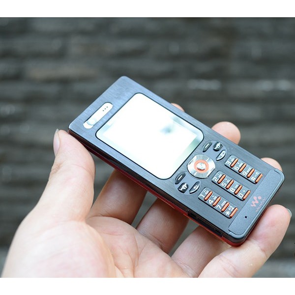 ĐIỆN THOẠI SONY ERICSSON W880I MỎNG NHỎ CHÍNH HÃNG