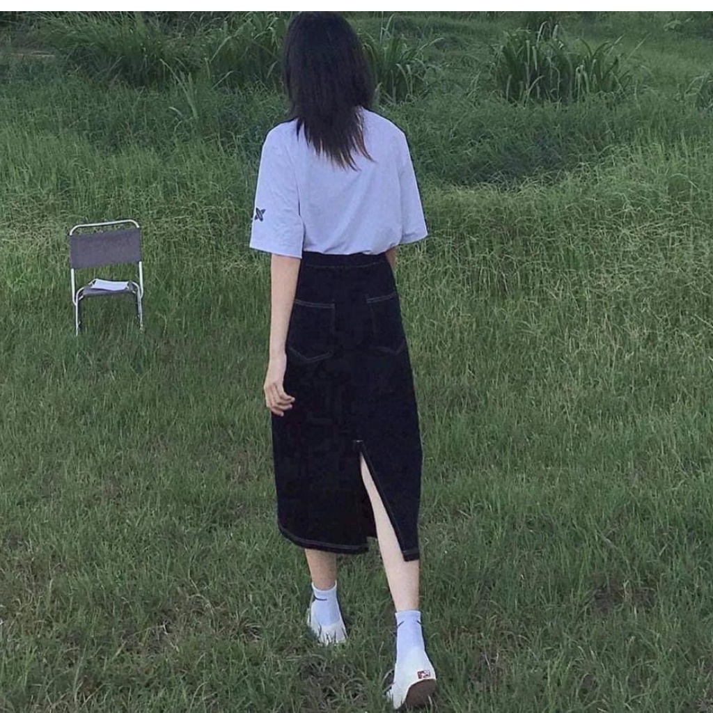 Chân váy dài qua gối kaki giả jean midi viền chỉ nổi basix trẻ trung năng động màu đen chất đẹp chuẩn ảnh | BigBuy360 - bigbuy360.vn