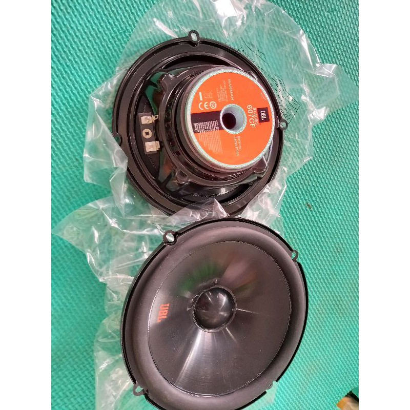 Cặp loa xe hơi 16cm JBL club 6520 rã xe zin chính hãng. Giá 2 cái