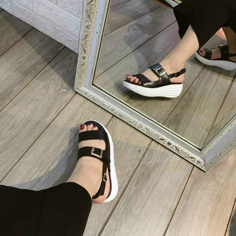 Sandal xuồng đế siêu nhẹ êm, khoá cạnh cực chất, năng động trẻ trung ❤️