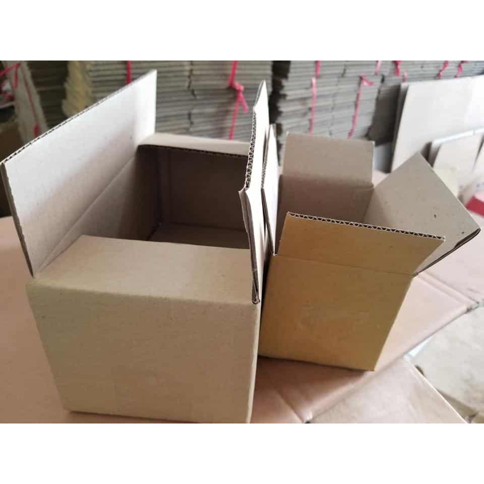 Hộp carton giấy đóng gói hàng đầy đủ kích thước