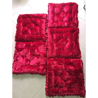 Bộ thảm trải ghế tuyết nhung Hoa hồng