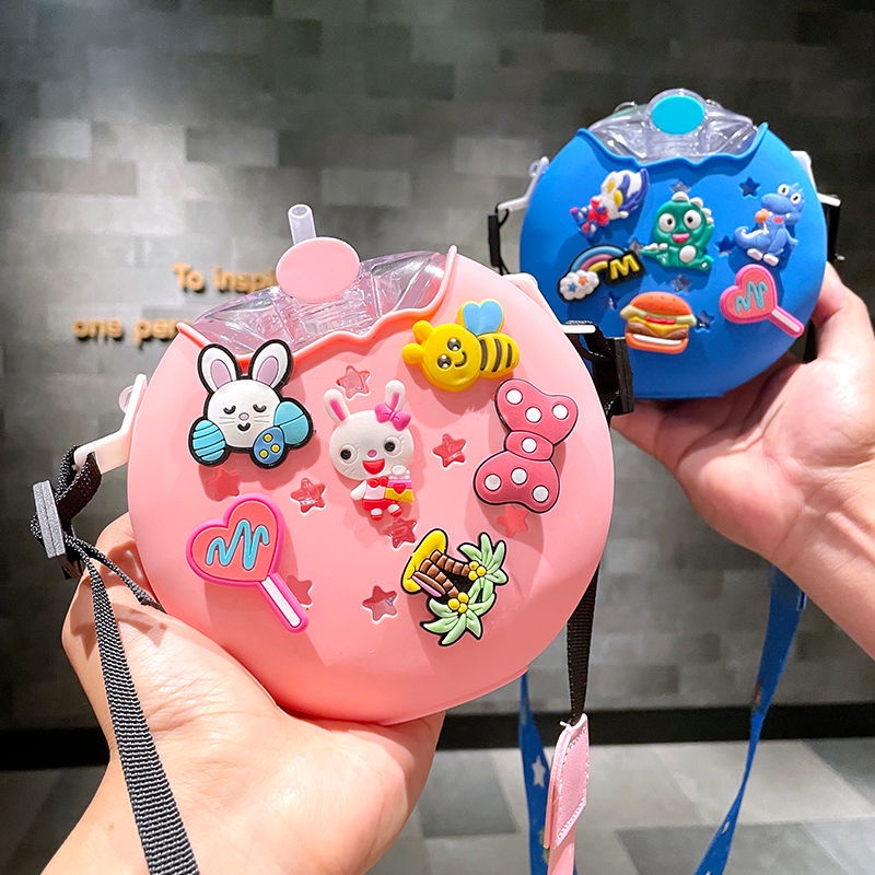 Bình Nước Có Ống Hút Hình Bánh Donut Dễ Thương Cho Bé