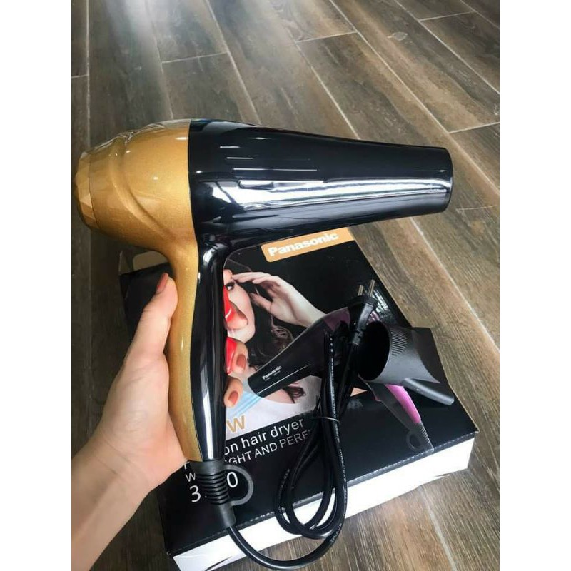 máy sấy tóc