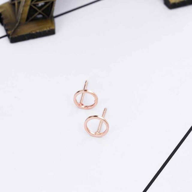 Bông Tai Kim Loại Thiết Kế Đơn Giản Phong Cách Cổ Điển Cho Nữ