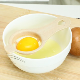 Dụng cụ tách lòng đỏ trứng gà