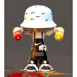 Tượng G-Dragon Peaceminusone