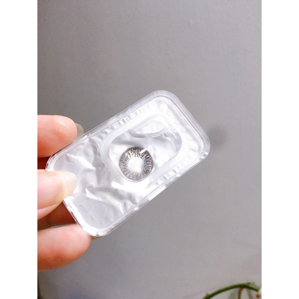 Kính áp tròng 3 tháng Freshkon Alluring Eyes màu Mystical Black- lens cận 0.00 đến -9.00 độ- tặng khay