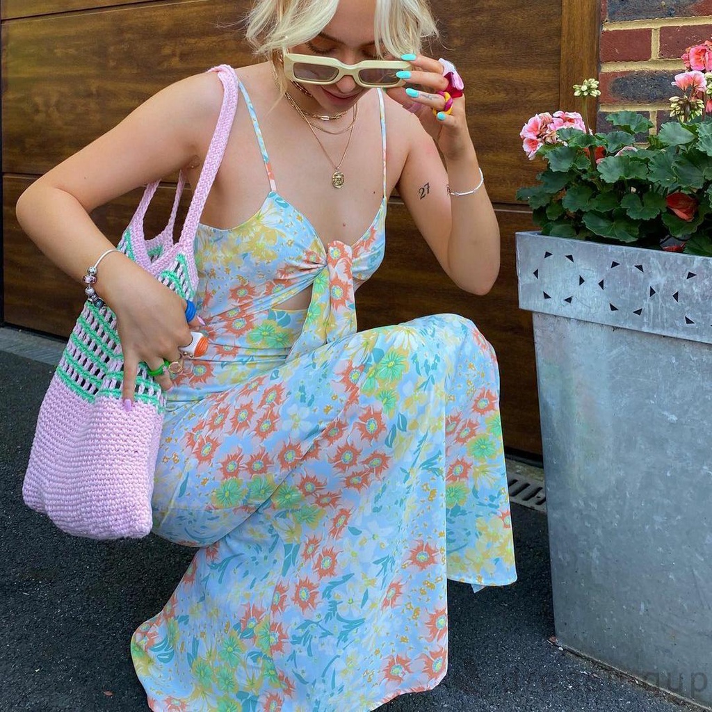 Đầm không tay cổ chữ V khoét sâu 2 dây cỡ S/M/L/XL