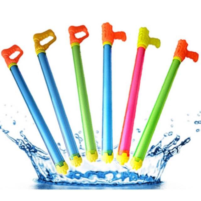 Gậy xịt phun nước đồ chơi cho bé