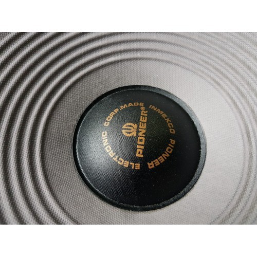 1 đôi loa bass 30 Pioneer từ kép, âm thanh cân bằng tự nhiên, dễ nghe