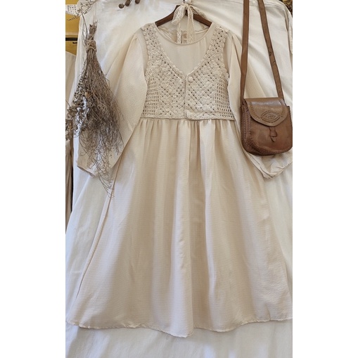 Set Đầm Gà Vintage phối ren kem