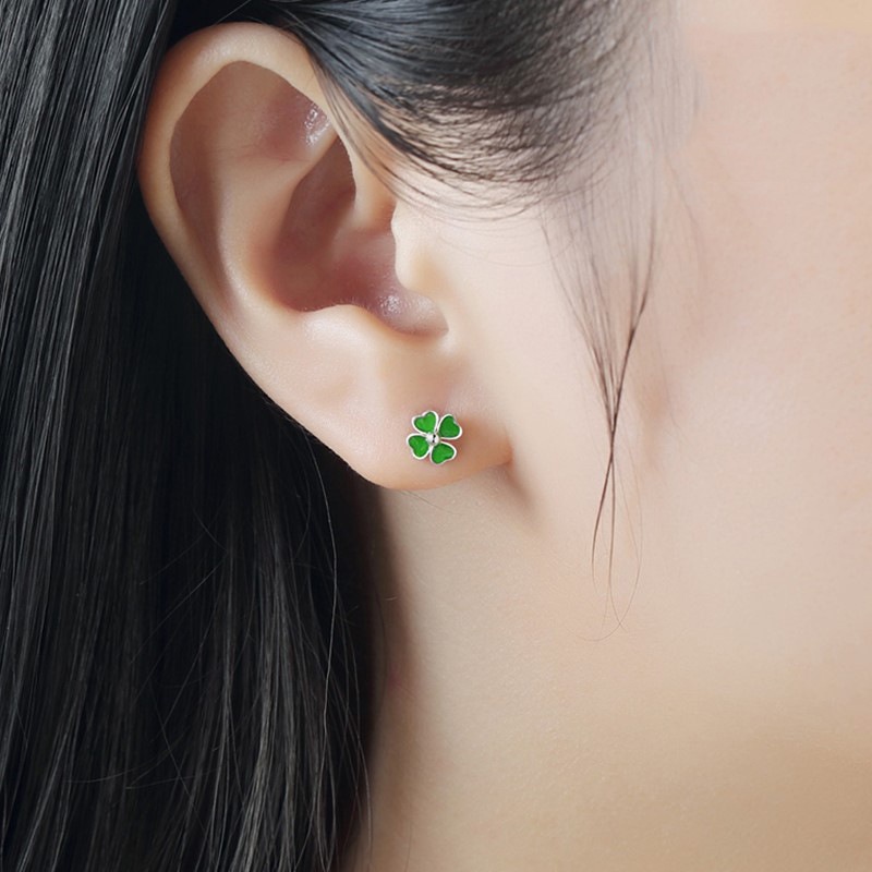 Bông Tai Hình Cỏ Bốn Lá Nhỏ Xinh Đơn Giản Sáng Tạo Thời Trang