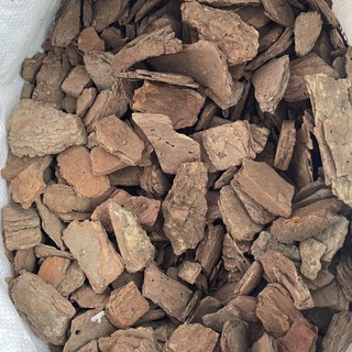 1kg Vỏ thông đỏ băm đã xử lý - Giá thể trồng lan chuyên dụng size 1-3cm