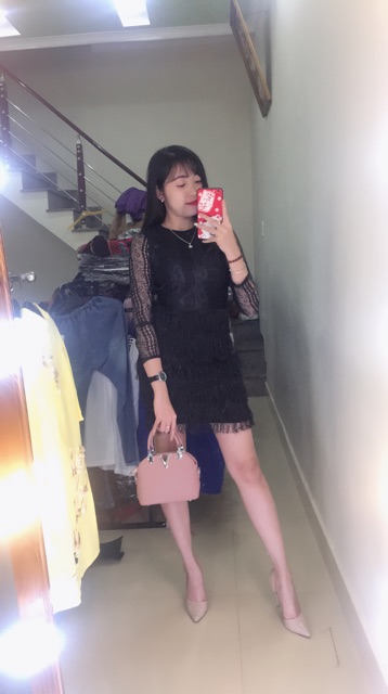 Đầm ren body tua rua thiết kế